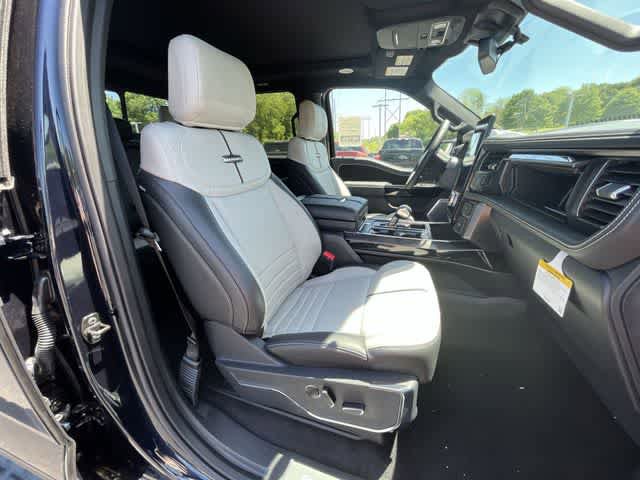 New 2023 Ford F150 Lightning Platinum AWD/4WD image 47
