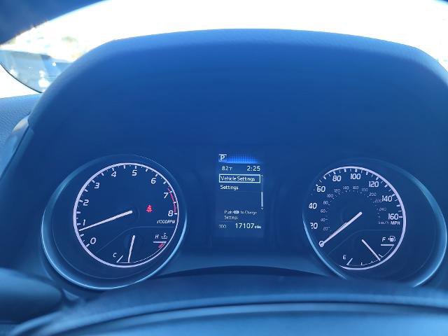 Used 2023 Toyota Camry SE image 11