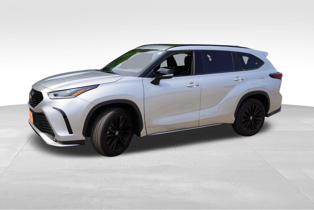 Used 2025 Toyota Highlander XSE AWD/4WD image 10