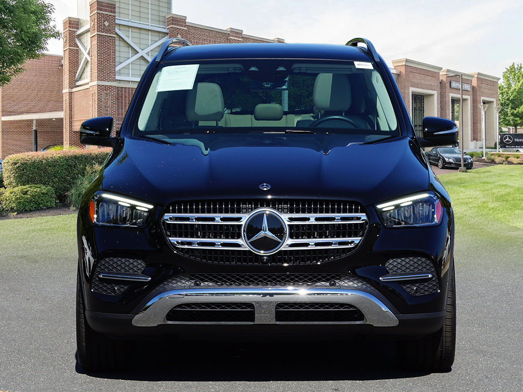 Certified 2025 Mercedes-Benz GLE 450e 4MATIC image 2