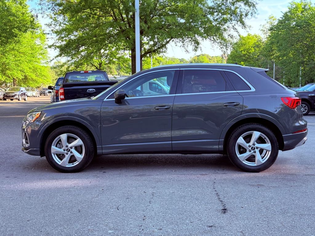 Used 2021 Audi Q3 2.0T Premium w/ Convenience Package AWD/4WD image 4