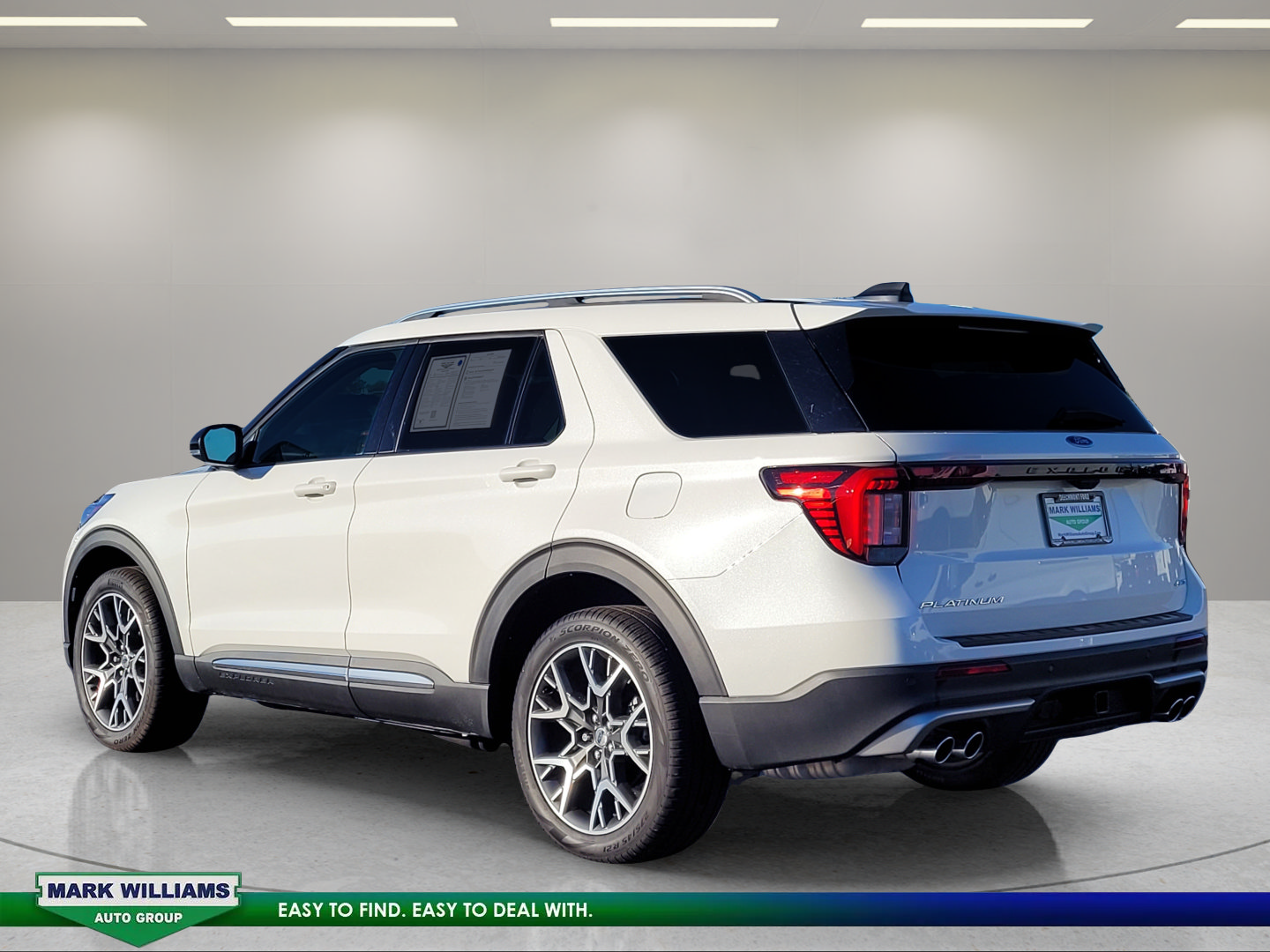 Used 2025 Ford Explorer Platinum w/ Ultimate Package AWD/4WD image 6
