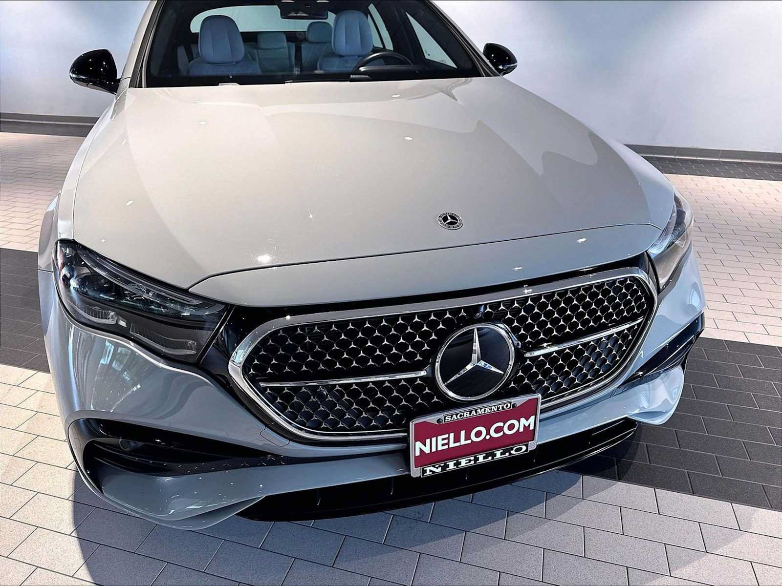 Used 2024 Mercedes-Benz E 450 4MATIC Sedan image 32