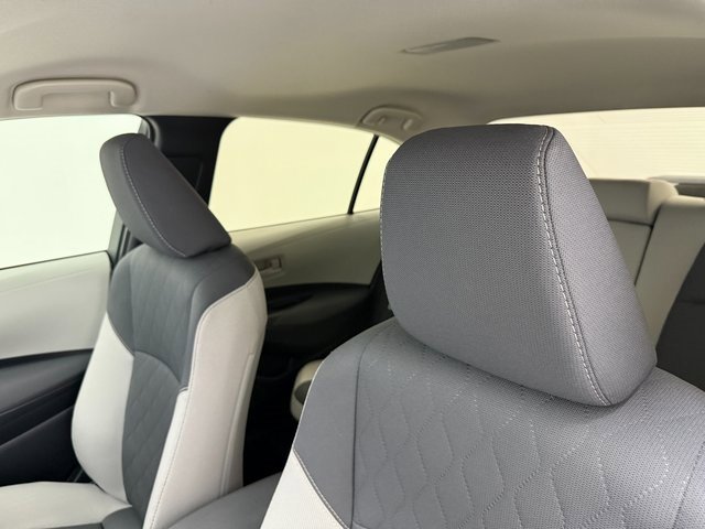 Used 2025 Toyota Corolla LE image 25