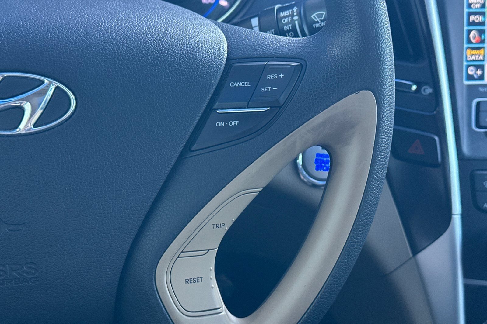 Used 2013 Hyundai Sonata Limited w/ Premium Pkg FWD image 32