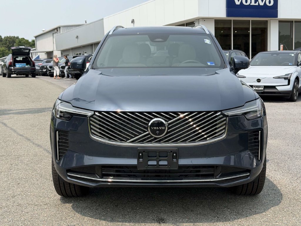 New 2026 Volvo XC90 B6 Plus w/ Protection Package Premier AWD/4WD image 23