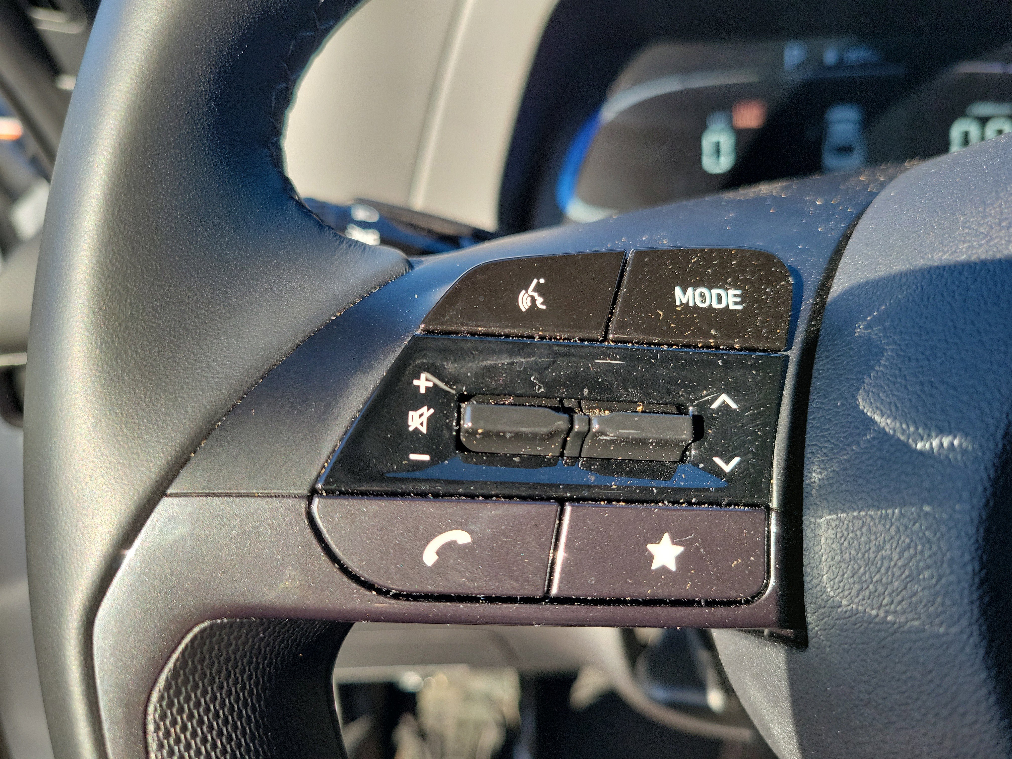 Certified 2025 Hyundai Elantra Sport image 8