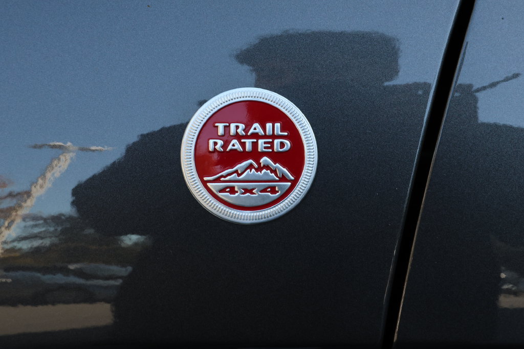 Used 2021 Jeep Grand Cherokee Trailhawk w/ Trailhawk Luxury Group AWD/4WD image 6
