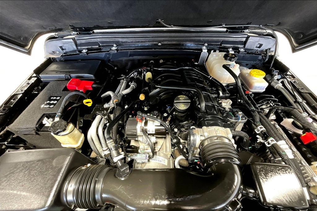 Used 2023 Jeep Wrangler Sport image 12