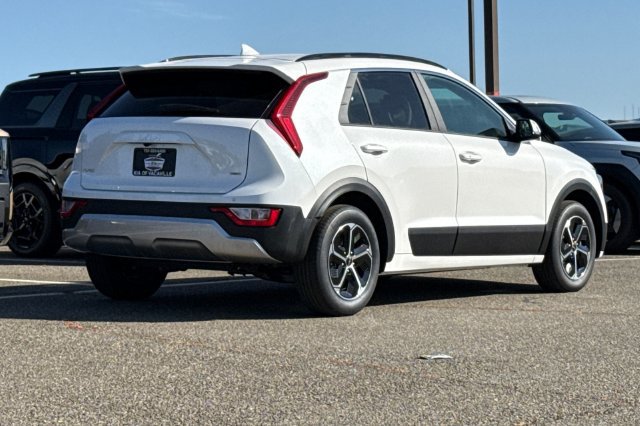 New 2026 Kia Niro EX FWD image 5