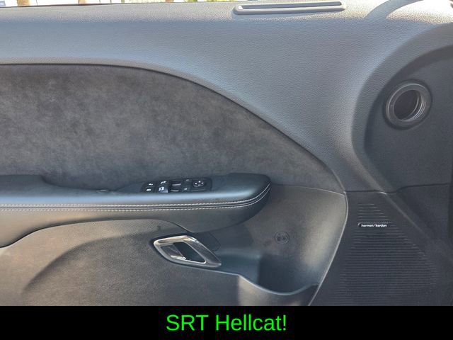 Used 2016 Dodge Challenger SRT Hellcat image 19
