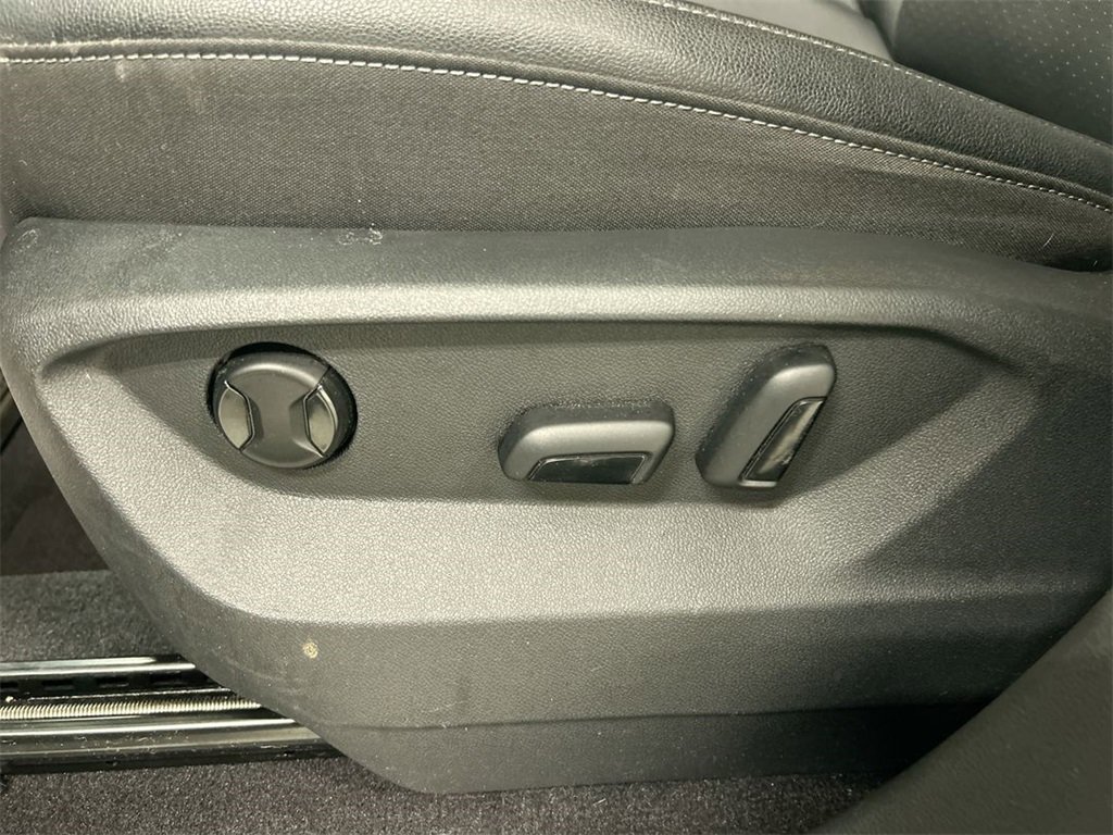 Used 2019 Volkswagen Atlas SE w/ Towing Package image 10