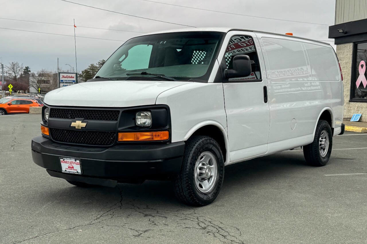 Used 2016 Chevrolet Express 2500 2500 3dr Cargo Van image 8