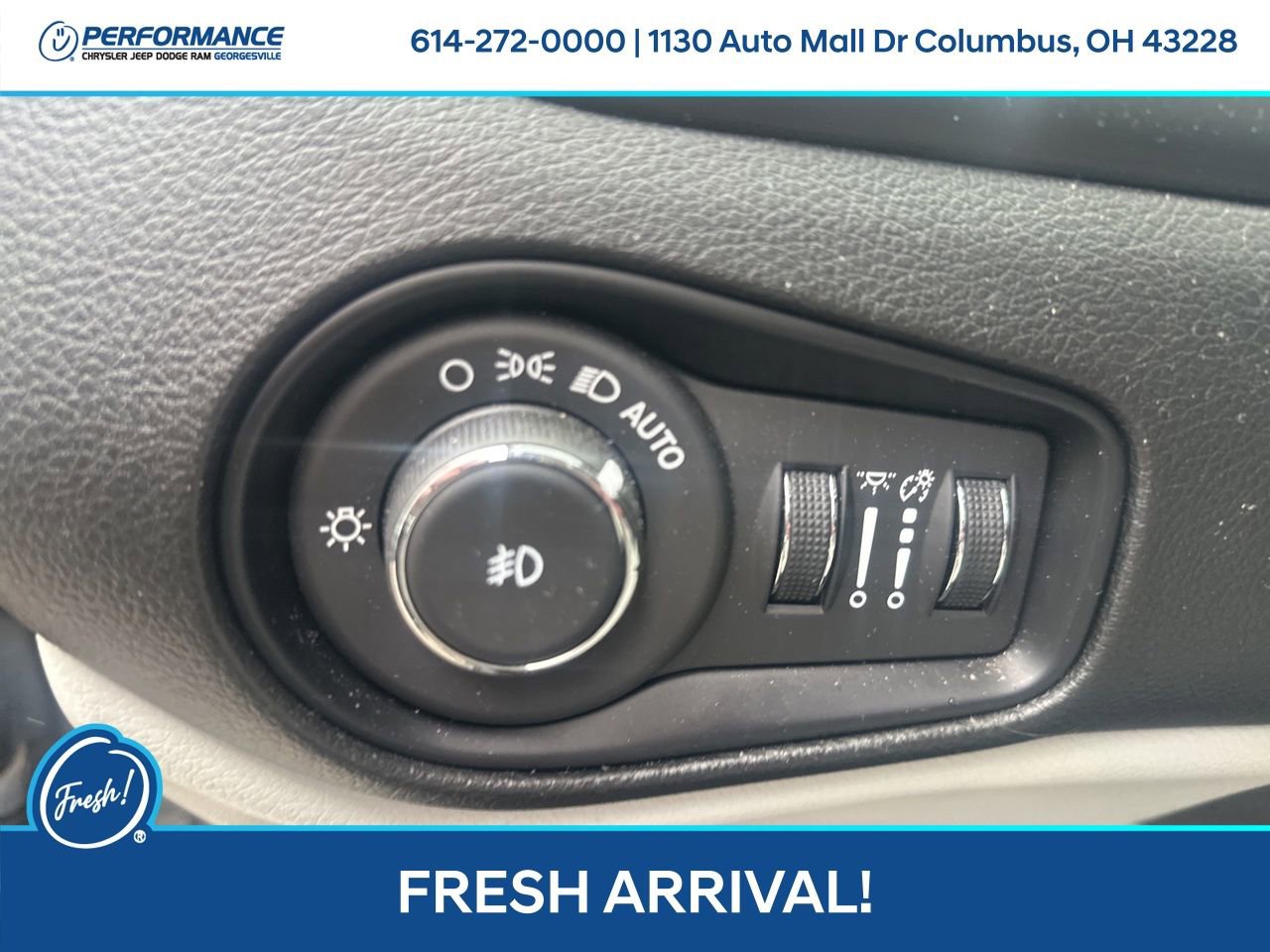 Used 2022 Jeep Renegade Latitude w/ Convenience Group image 14