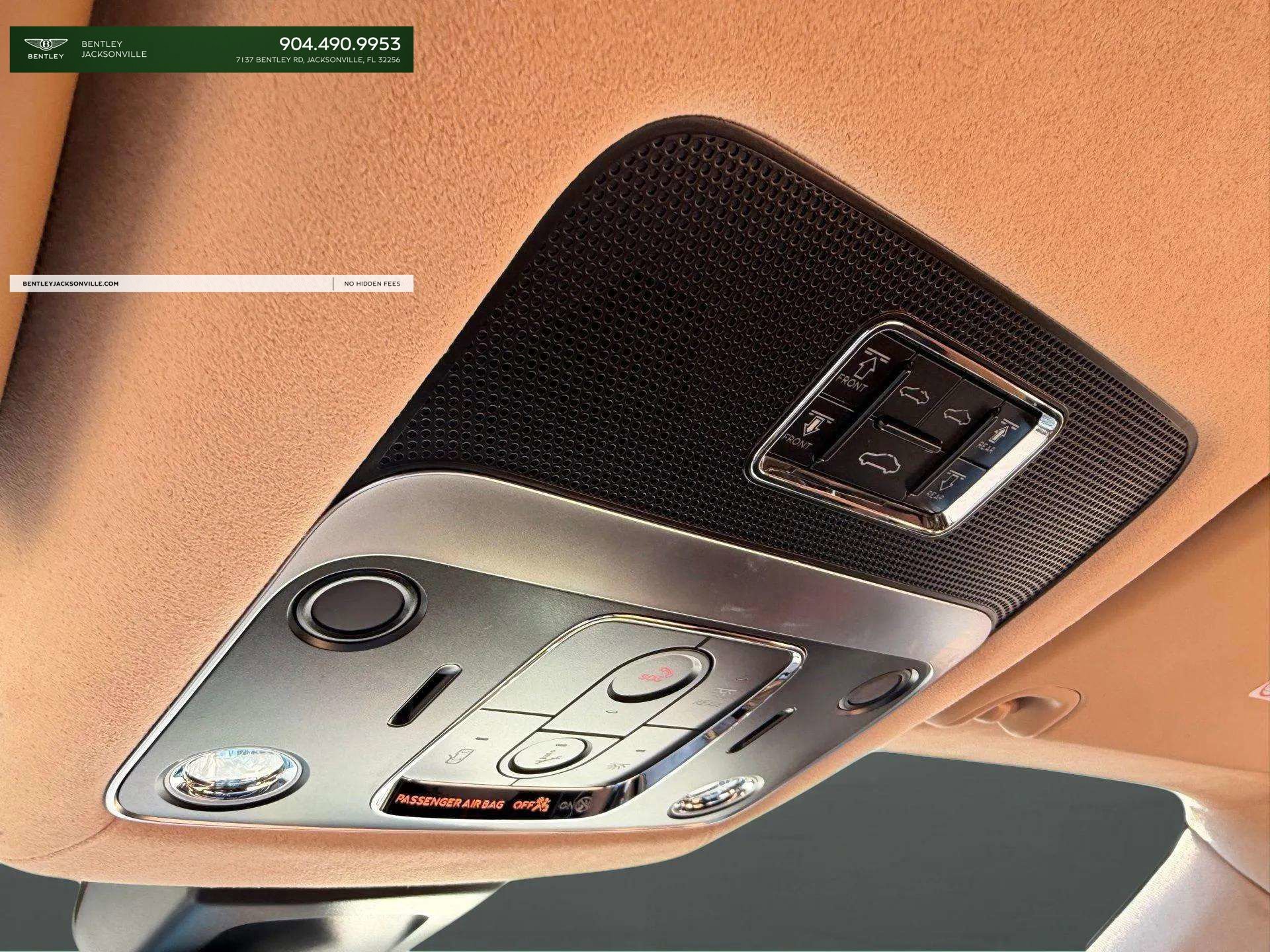 Used 2025 Bentley Flying Spur Plug-In Hybrid image 47