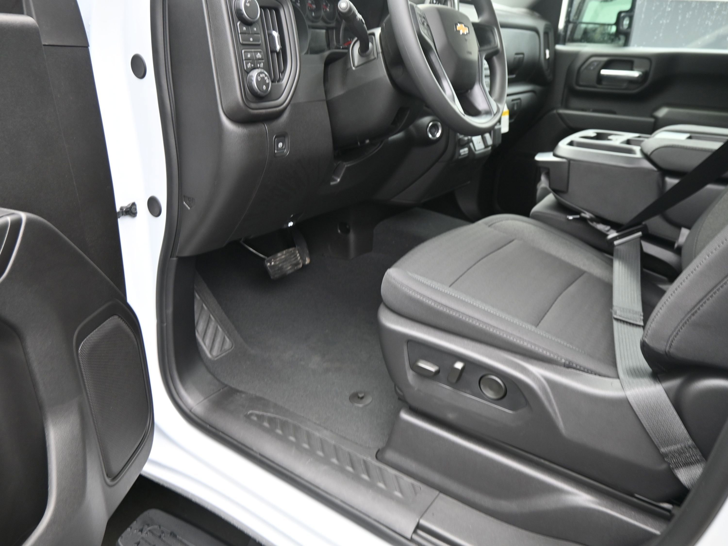 New 2026 Chevrolet Silverado 2500 Custom image 27