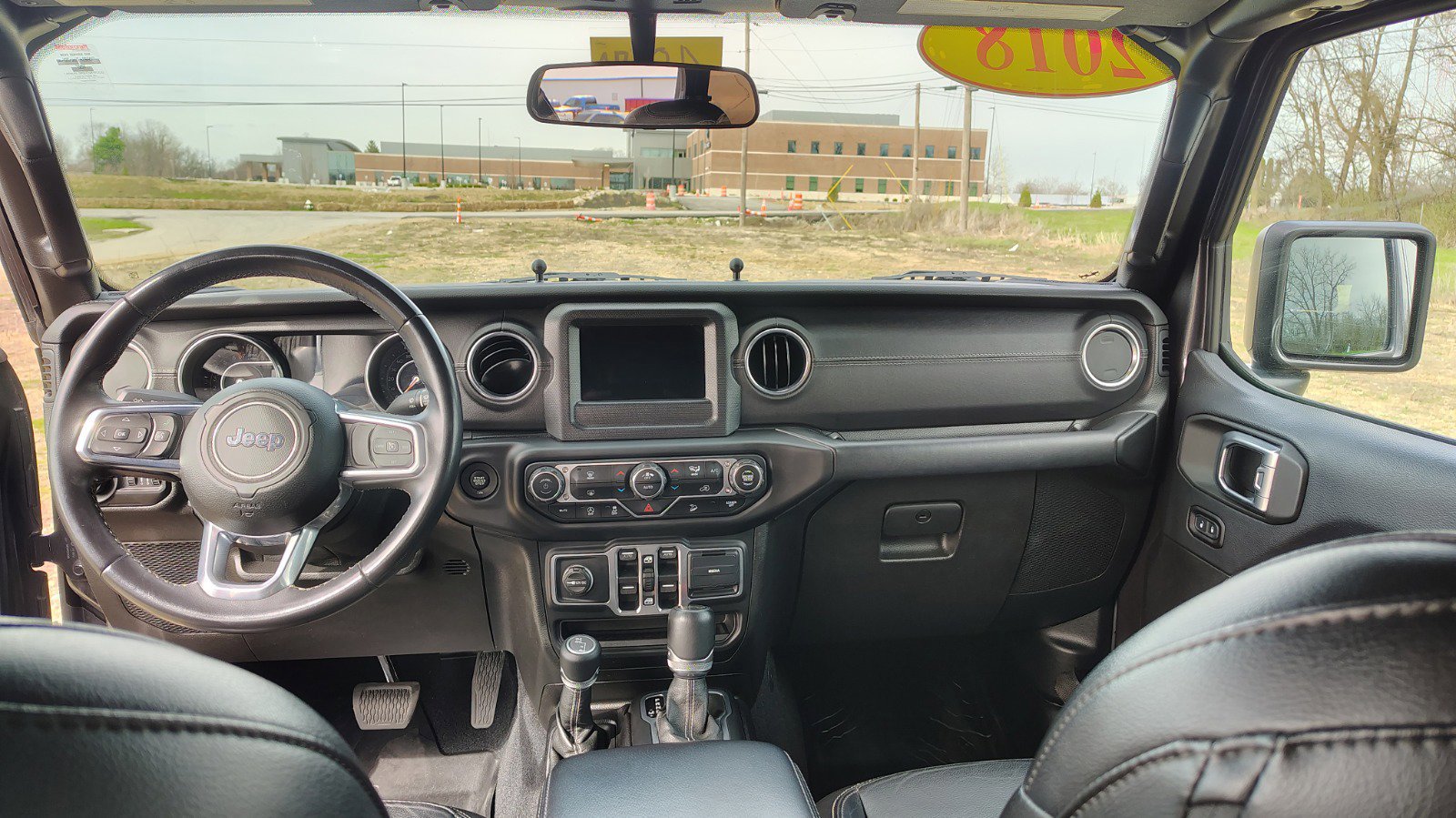 Used 2018 Jeep Wrangler Unlimited Sahara image 21