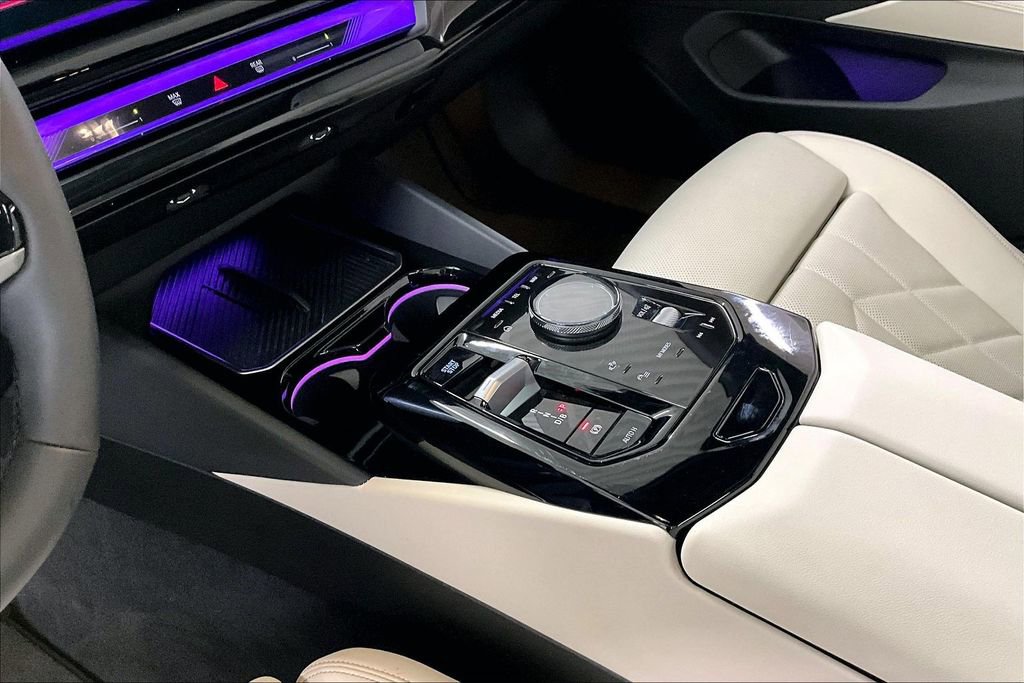 Used 2025 BMW i5 xDrive40 w/ Premium Package image 16