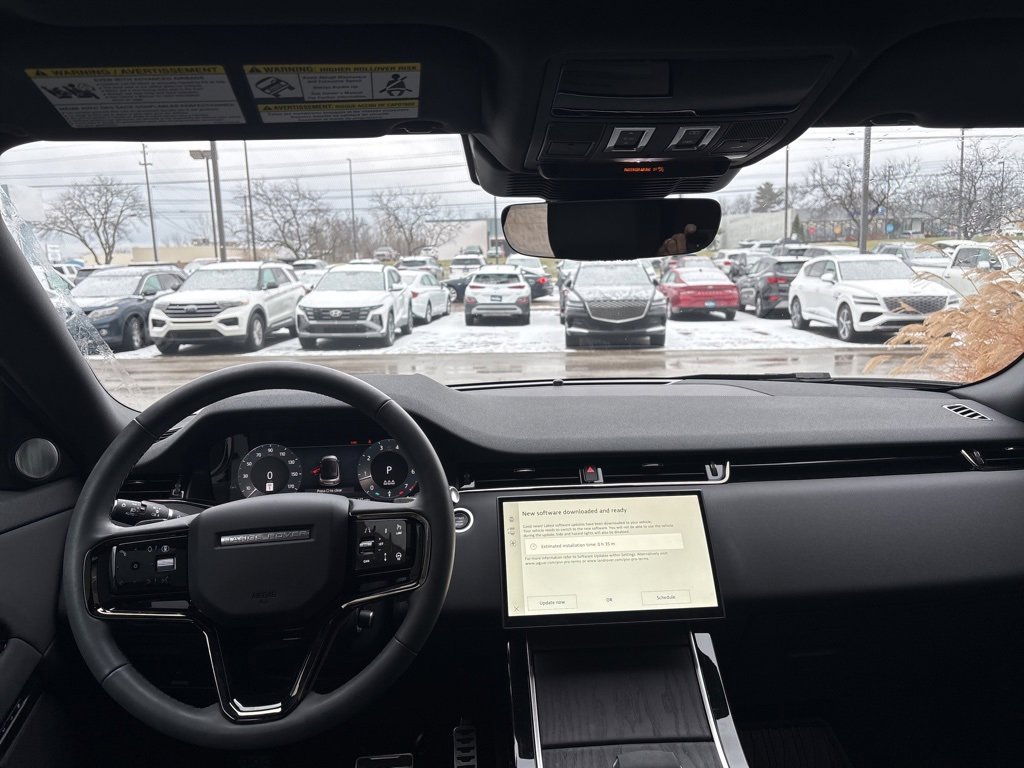 Used 2024 Land Rover Range Rover Evoque Dynamic SE image 10