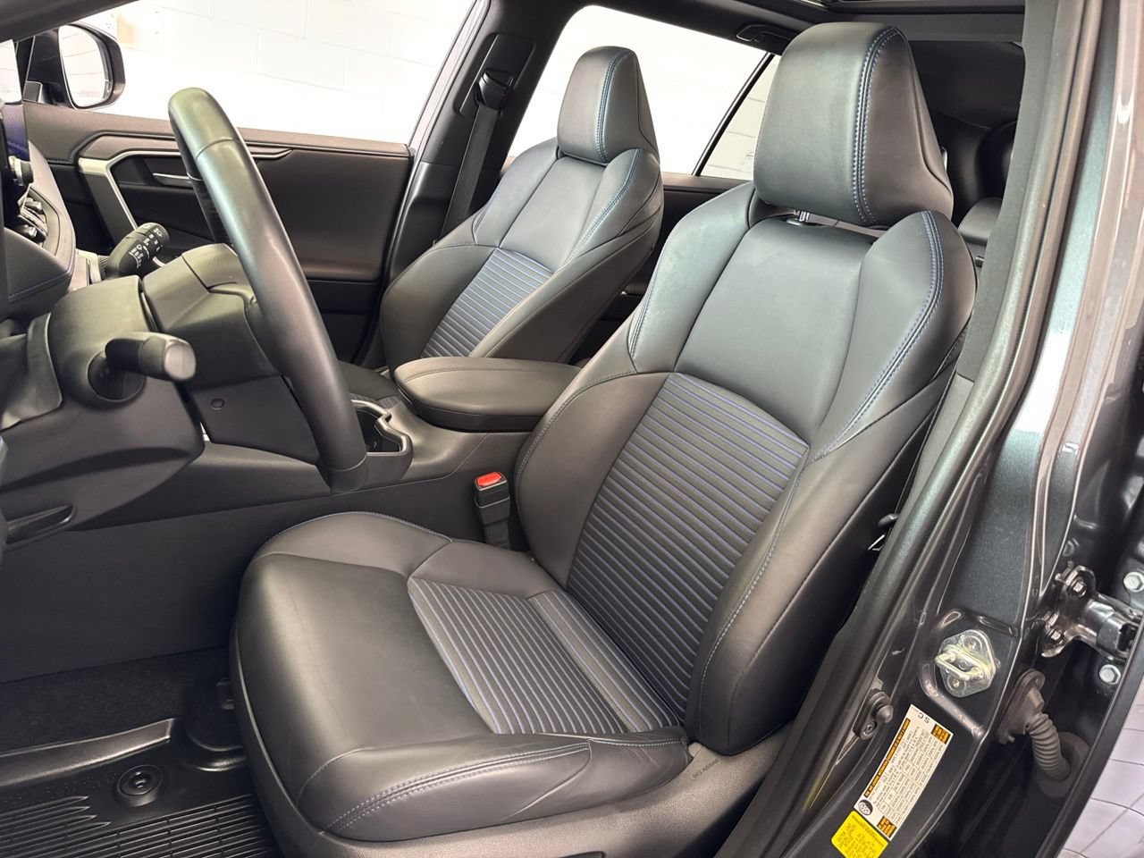 Used 2024 Toyota RAV4 XSE w/ Advanced Technology Package AWD/4WD image 16