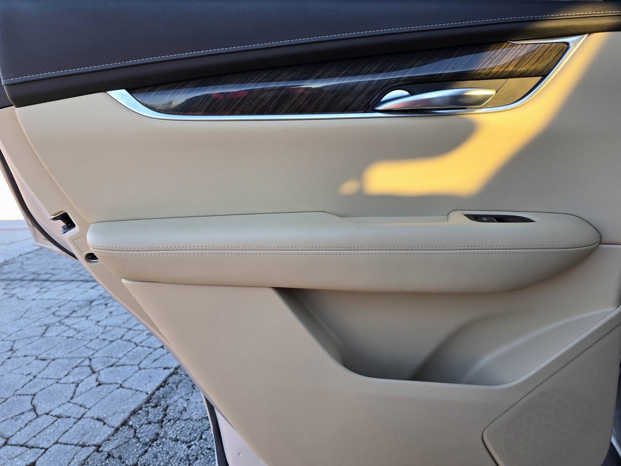 Used 2019 Cadillac XT5 AWD image 14