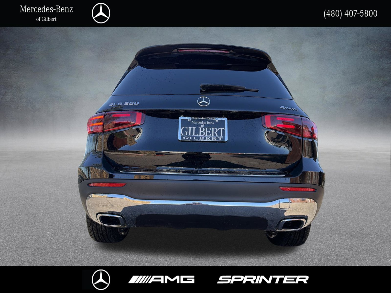 Used 2026 Mercedes-Benz GLB 250 4MATIC image 4
