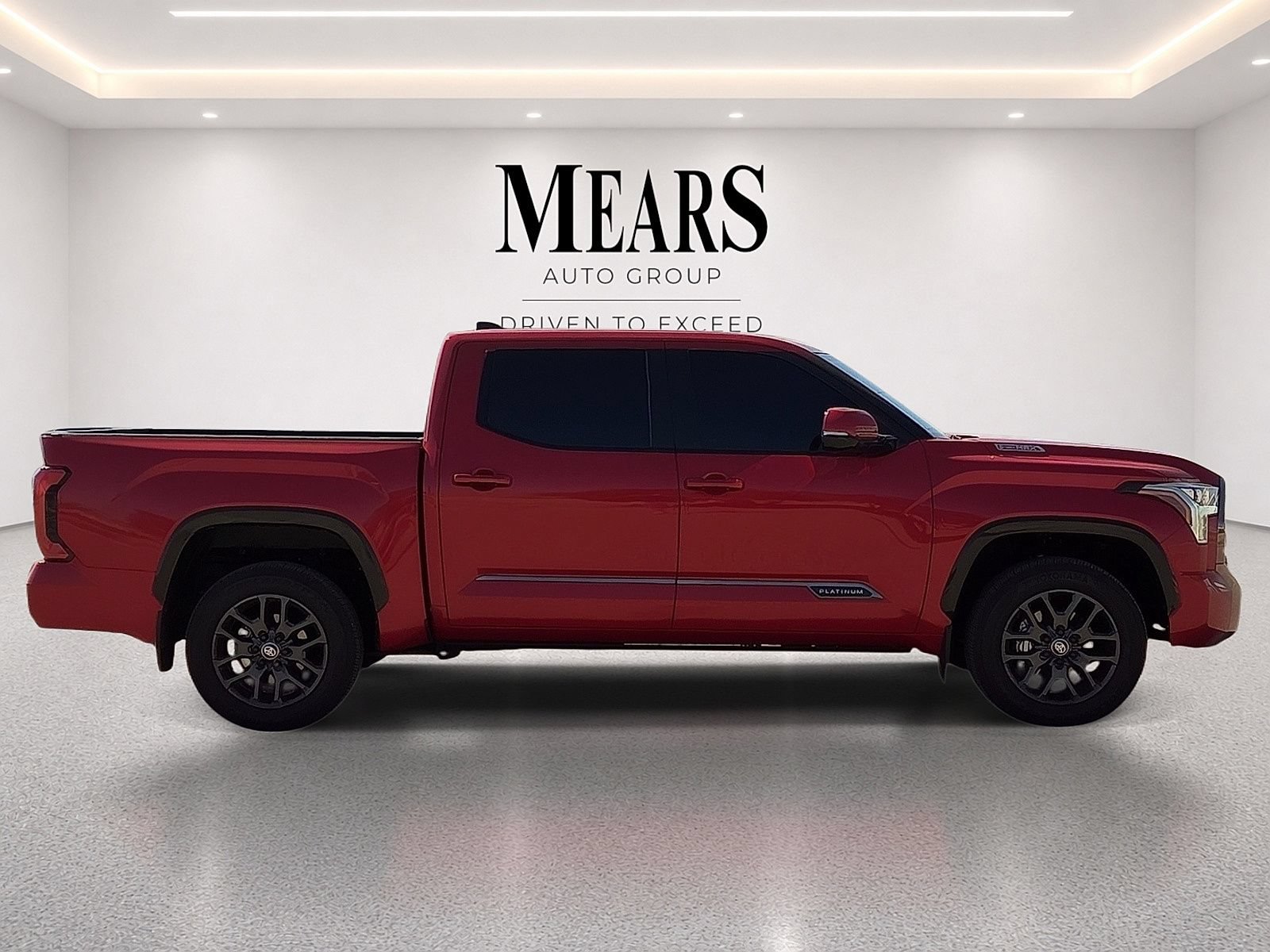Used 2026 Toyota Tundra Platinum AWD/4WD image 6