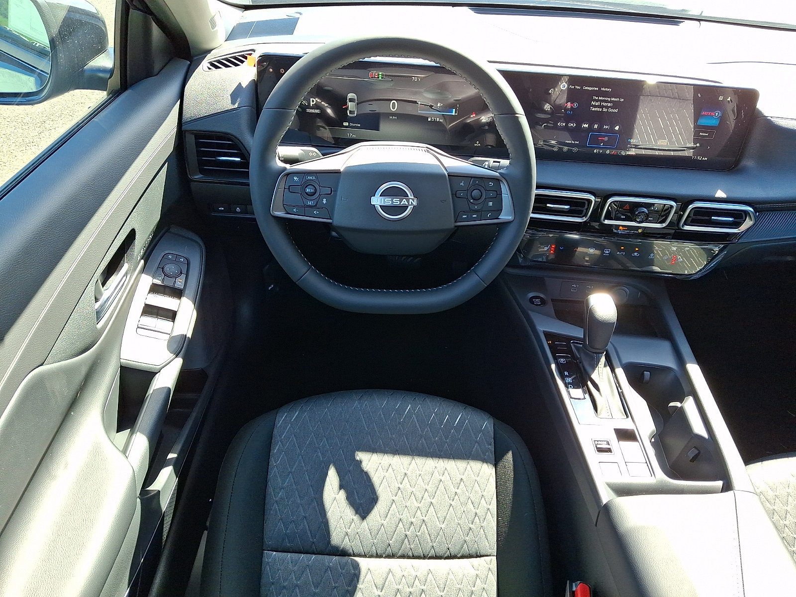 New 2027 Nissan Sentra SV w/ SV Convenience Package FWD image 7