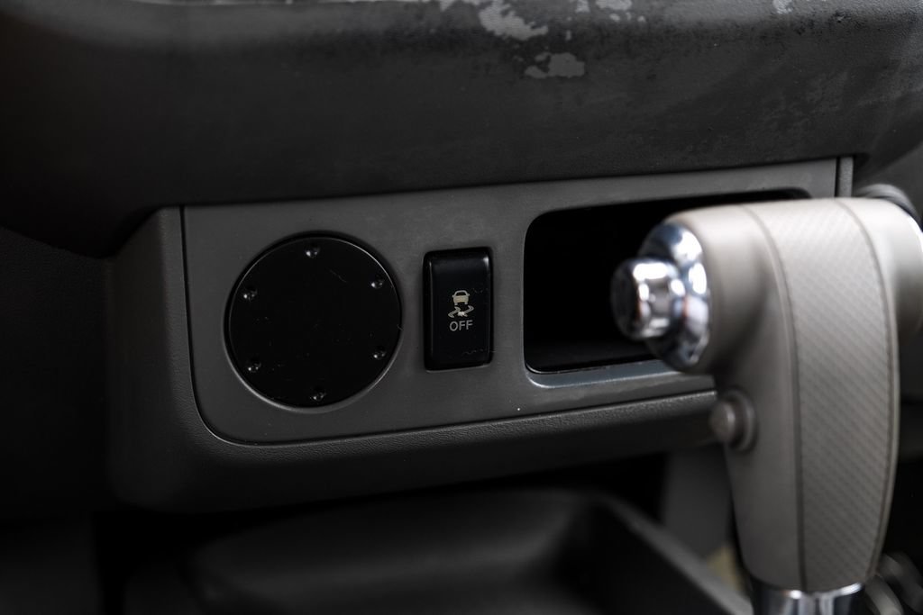 Used 2018 Nissan Frontier SV RWD image 23