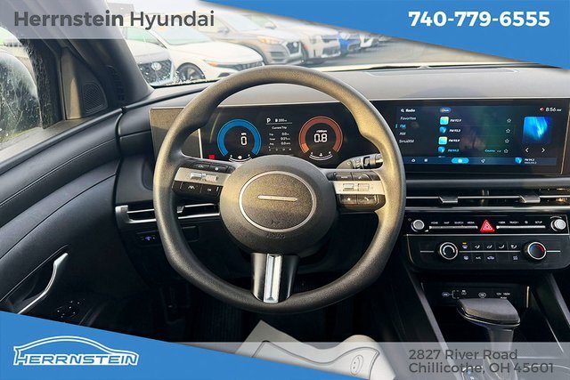 Certified 2025 Hyundai Santa Cruz SE image 7