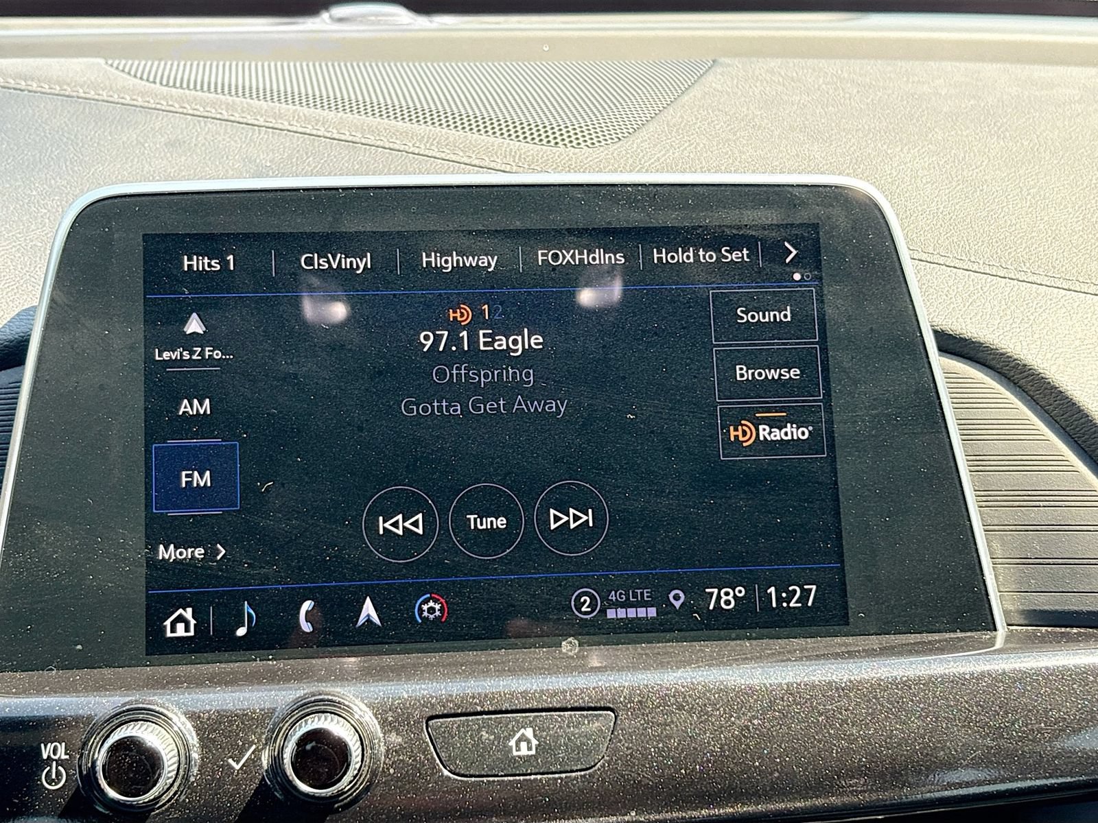 Used 2025 Cadillac CT4 Luxury RWD image 15