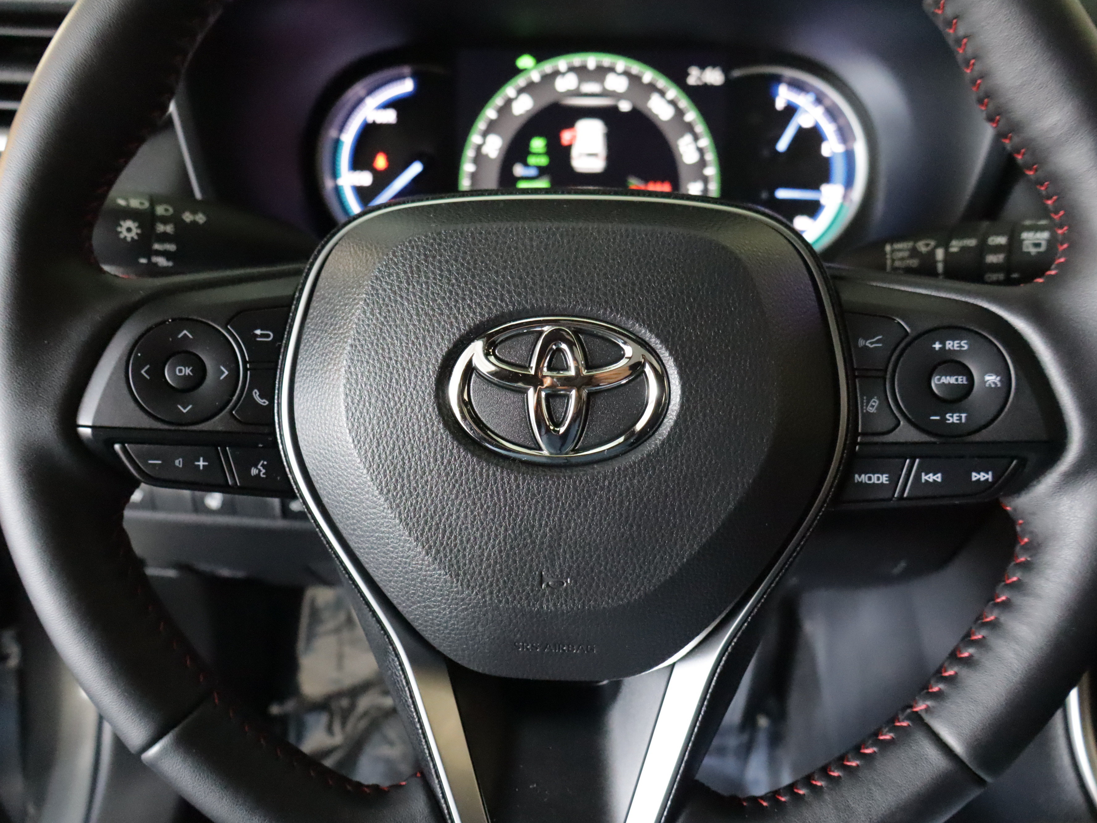 Used 2024 Toyota RAV4 SE w/ Weather & Moonroof Package AWD/4WD image 14