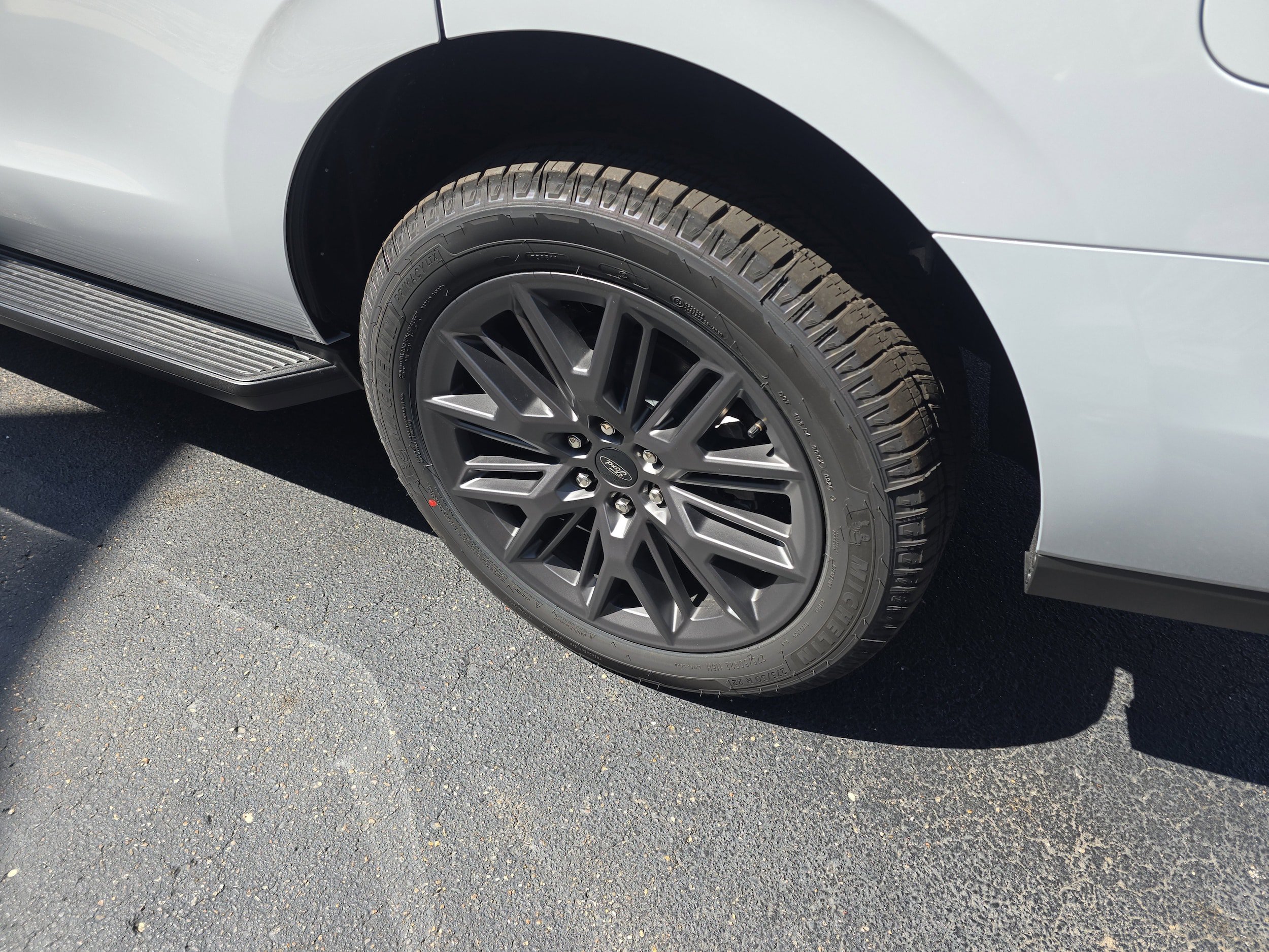 New 2026 Ford Expedition Platinum w/ Stealth Appearance Package AWD/4WD image 8