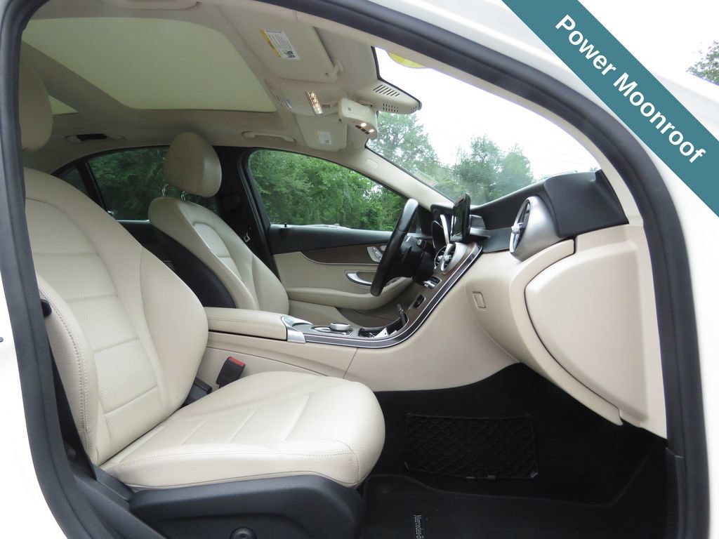 Used 2019 Mercedes-Benz C 300 4MATIC Sedan image 13