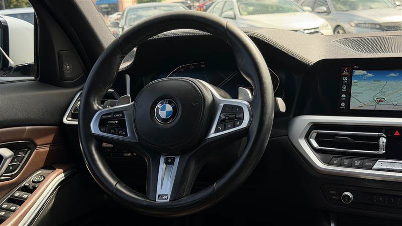 Used 2020 BMW 330i xDrive Sedan w/ M Sport Package AWD/4WD image 31