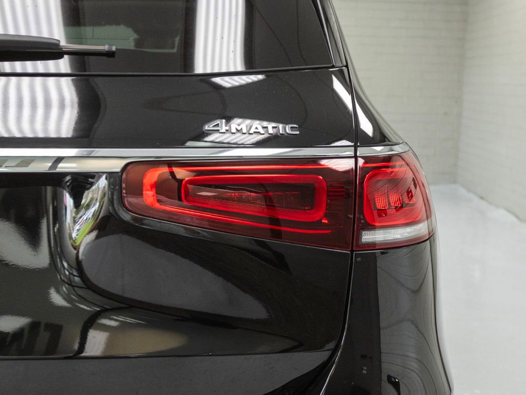 Used 2023 Mercedes-Benz GLS 450 4MATIC image 29