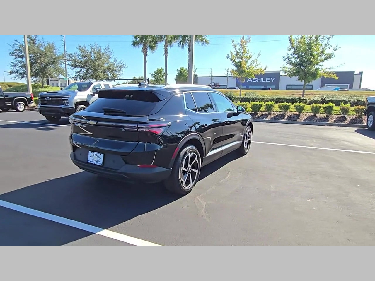 New 2026 Chevrolet Equinox EV LT image 22