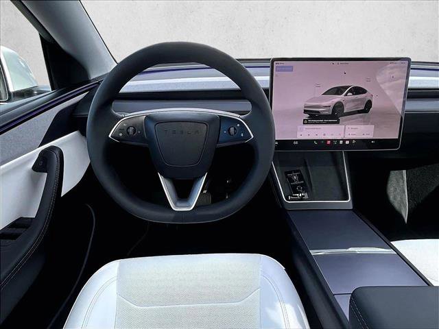 Used 2026 Tesla Model Y AWD image 7