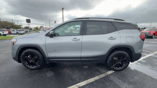Used 2024 GMC Terrain AT4 w/ Infotainment Package II AWD/4WD image 5