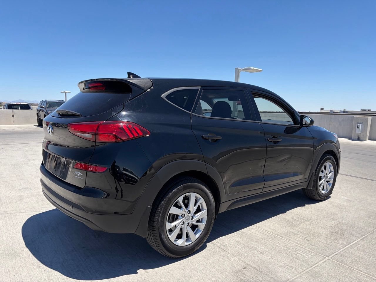 Used 2021 Hyundai Tucson SE w/ Cargo Package FWD image 2