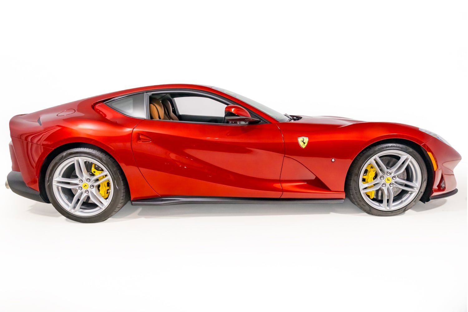 Used 2019 Ferrari 812 Superfast RWD image 10