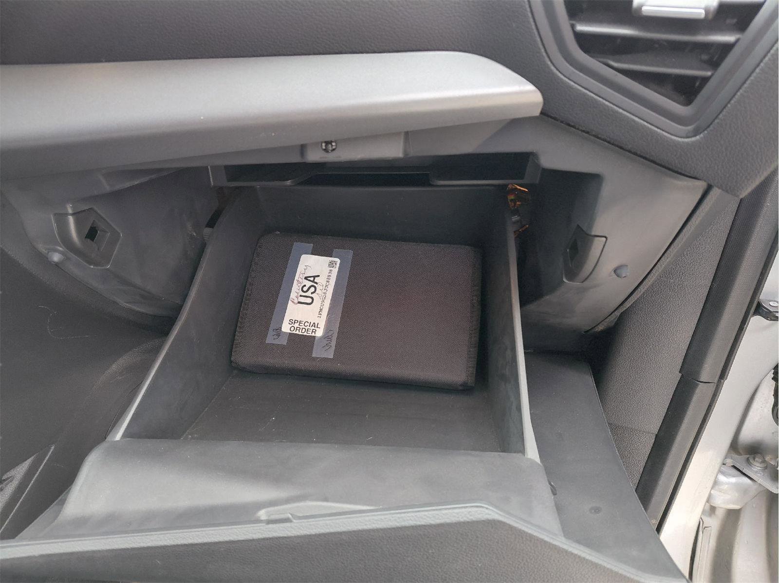 Used 2018 Ford Escape SE w/ Ford Safe & Smart Package image 14