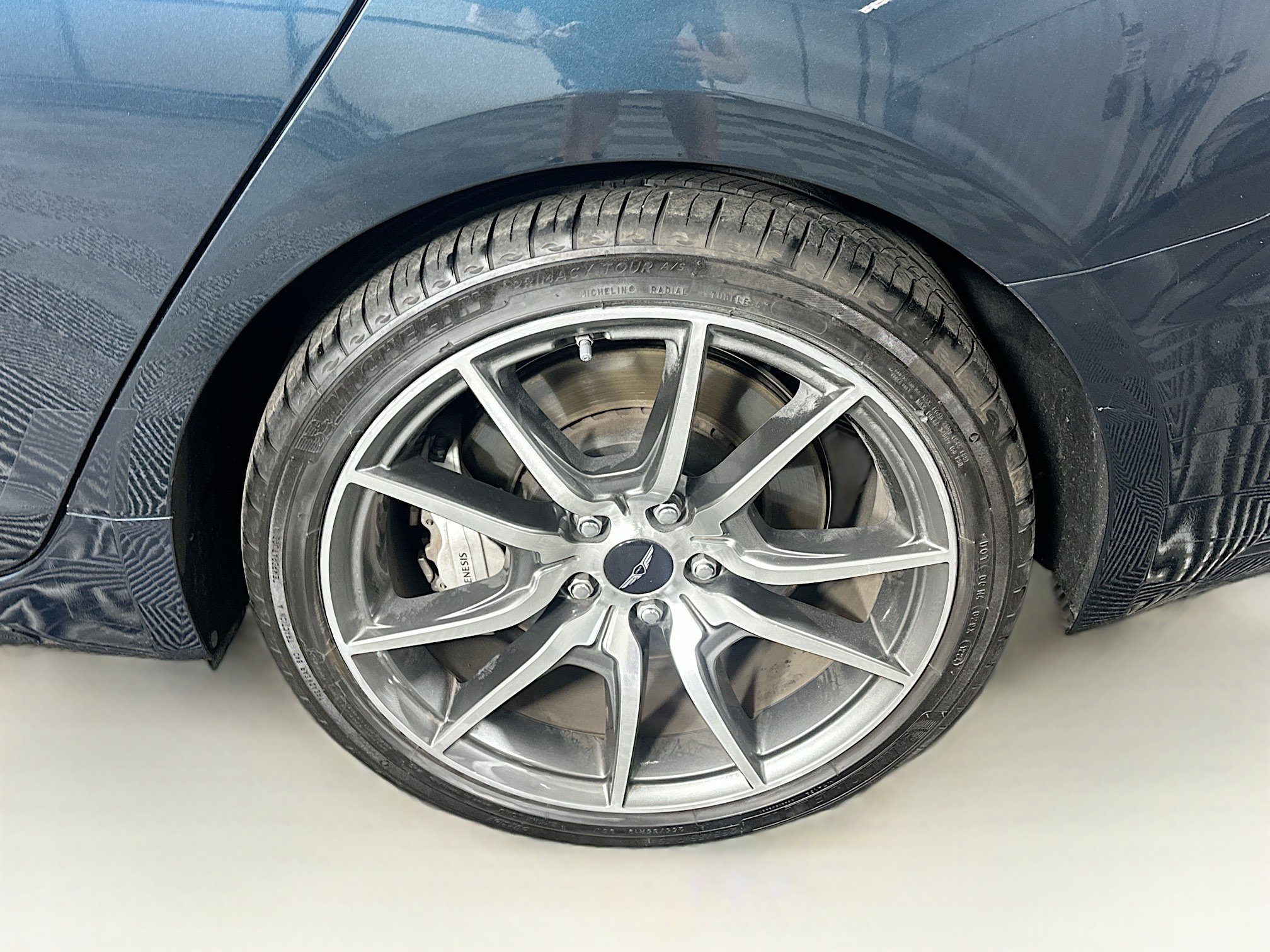 Used 2025 Genesis G70 2.5T RWD image 11