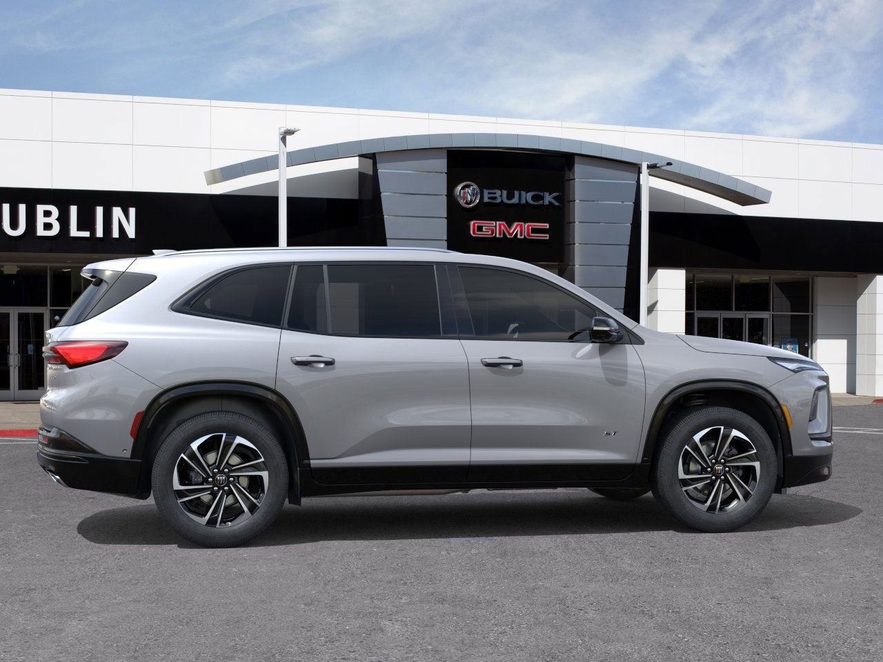 Used 2026 Buick Enclave Sport Touring w/ Power Package FWD image 3