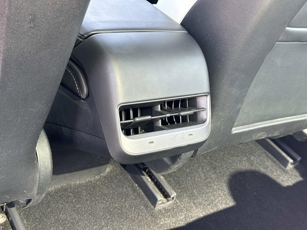 Used 2022 Tesla Model 3 Long Range image 23