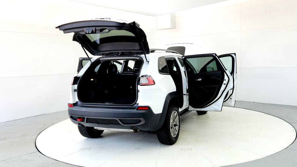 Used 2021 Jeep Cherokee Trailhawk w/ Sun, Sound & Nav Group AWD/4WD image 11