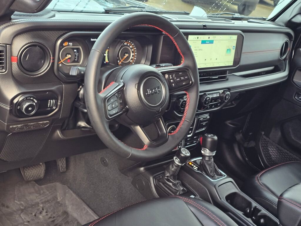 Used 2024 Jeep Wrangler Rubicon image 20