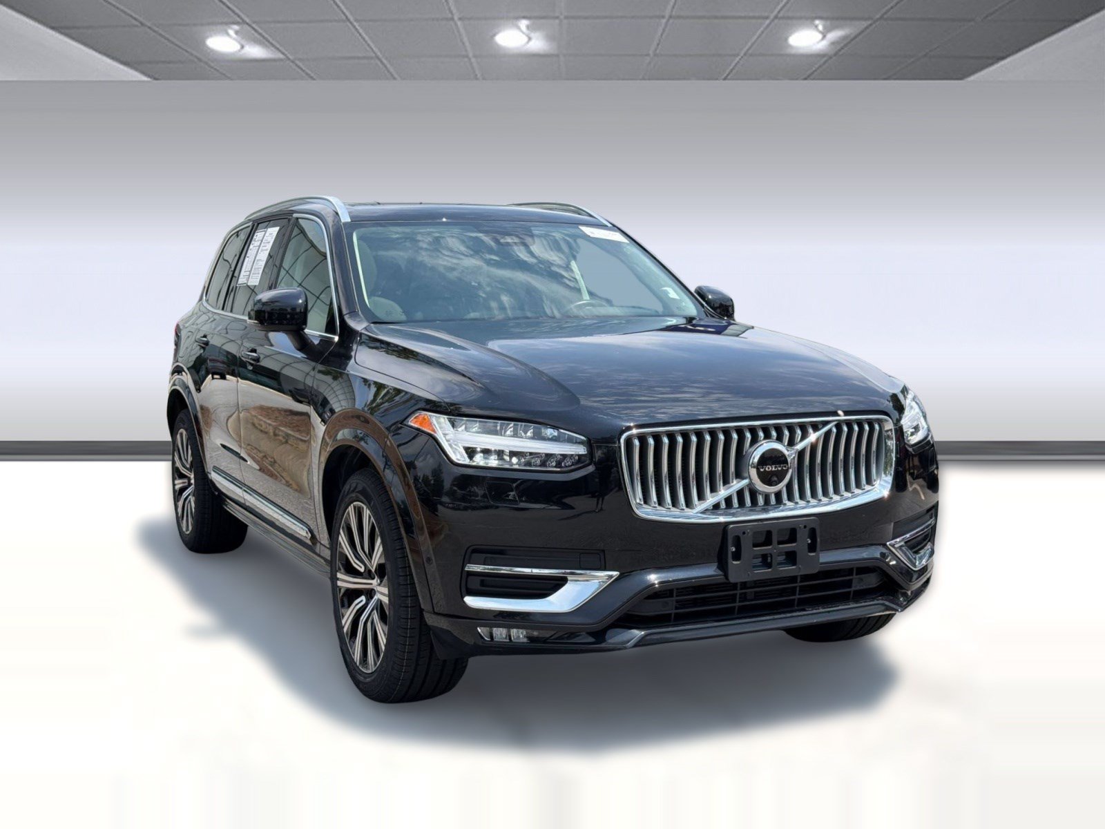 Certified 2023 Volvo XC90 B6 Plus w/ Protection Package AWD/4WD image 7