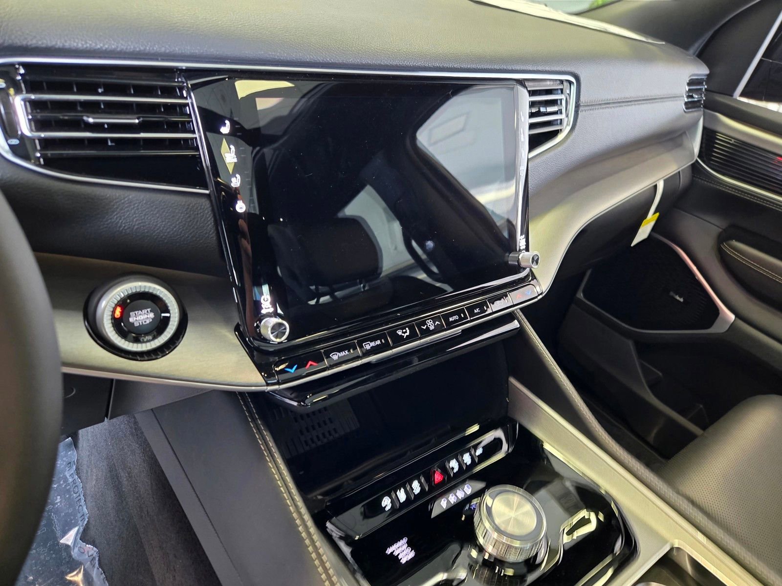 New 2026 Jeep Grand Wagoneer Limited AWD/4WD image 11