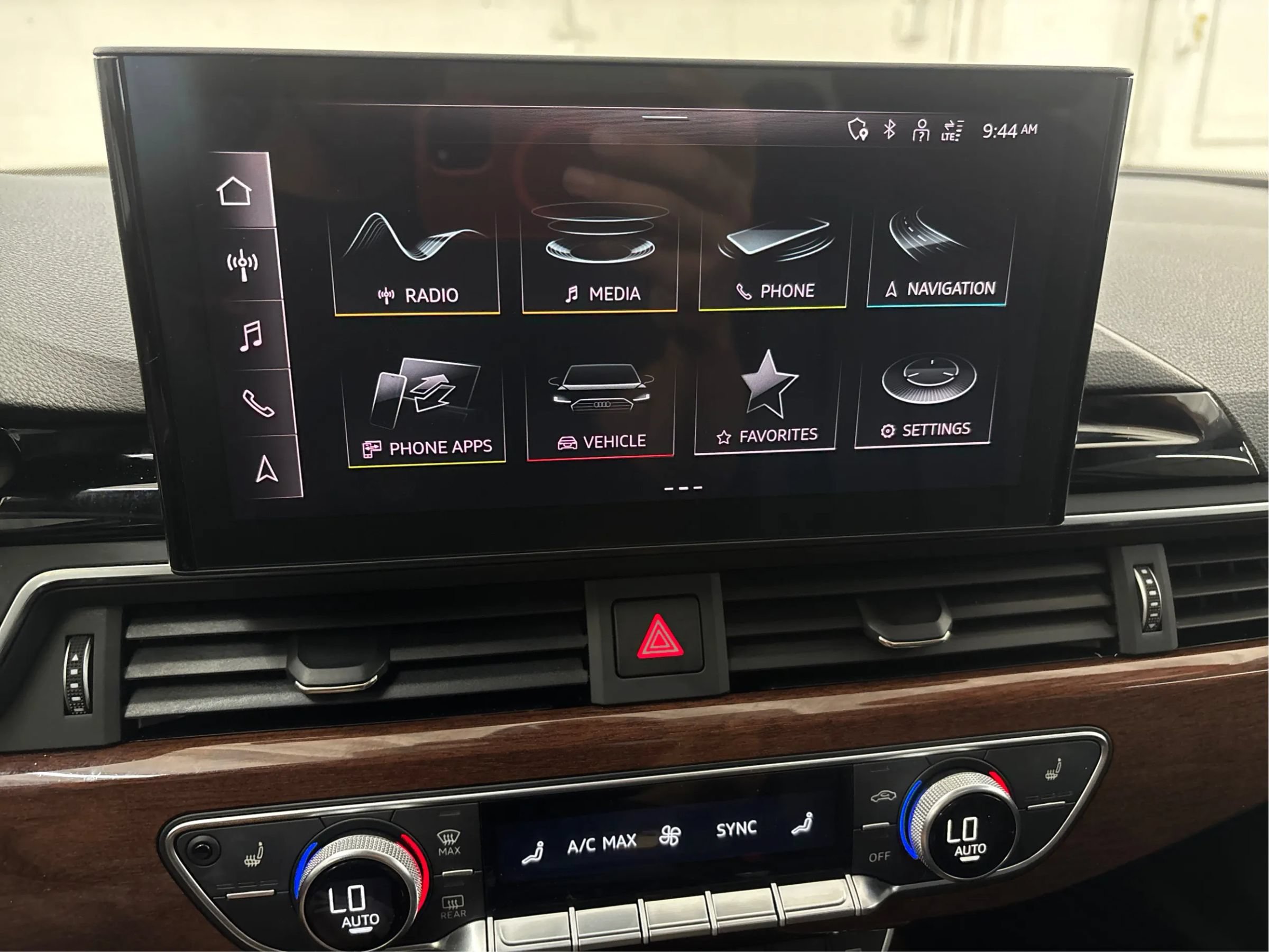 Used 2023 Audi A4 2.0T Premium w/ Convenience Package AWD/4WD image 41